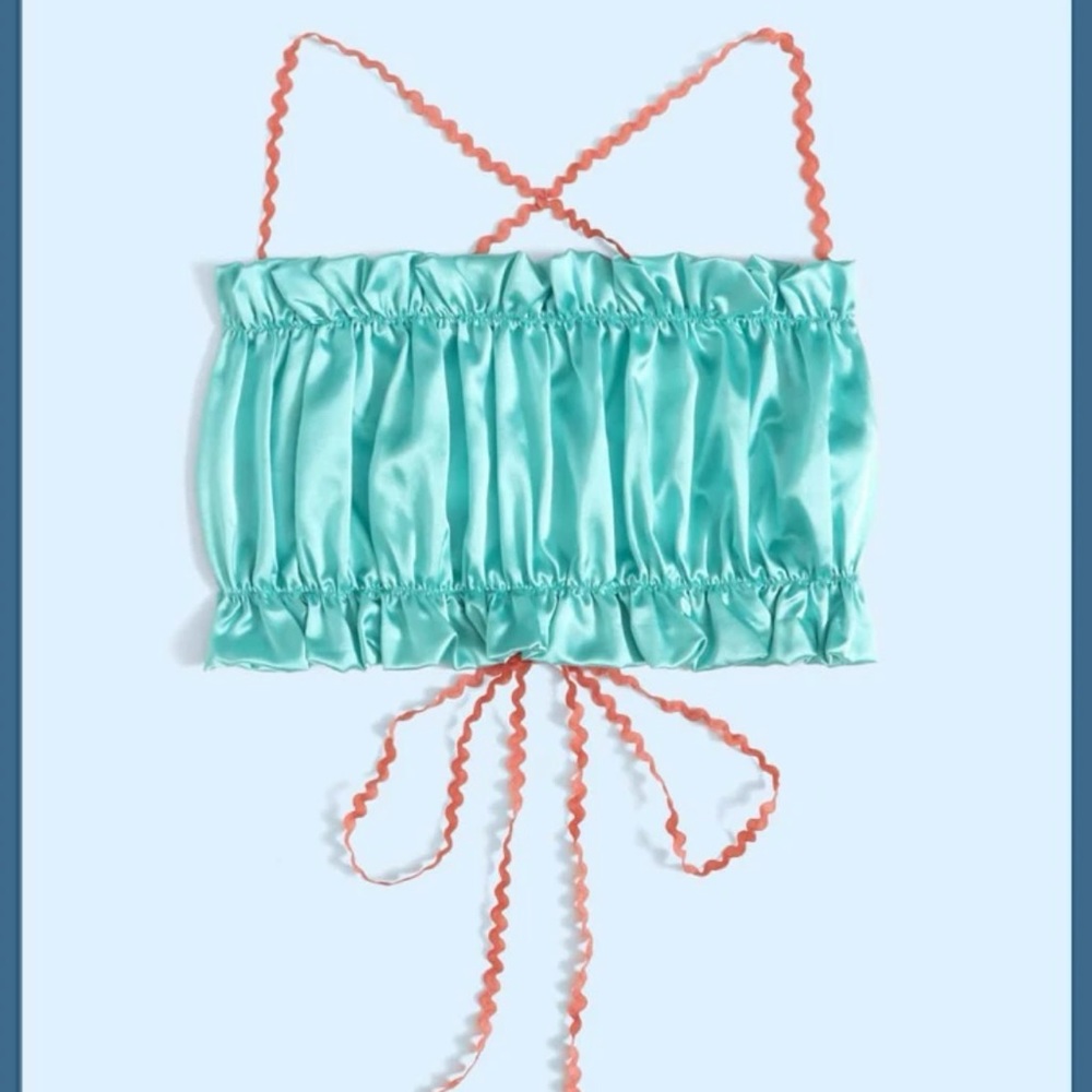 Ruffle tie backless crop satin top